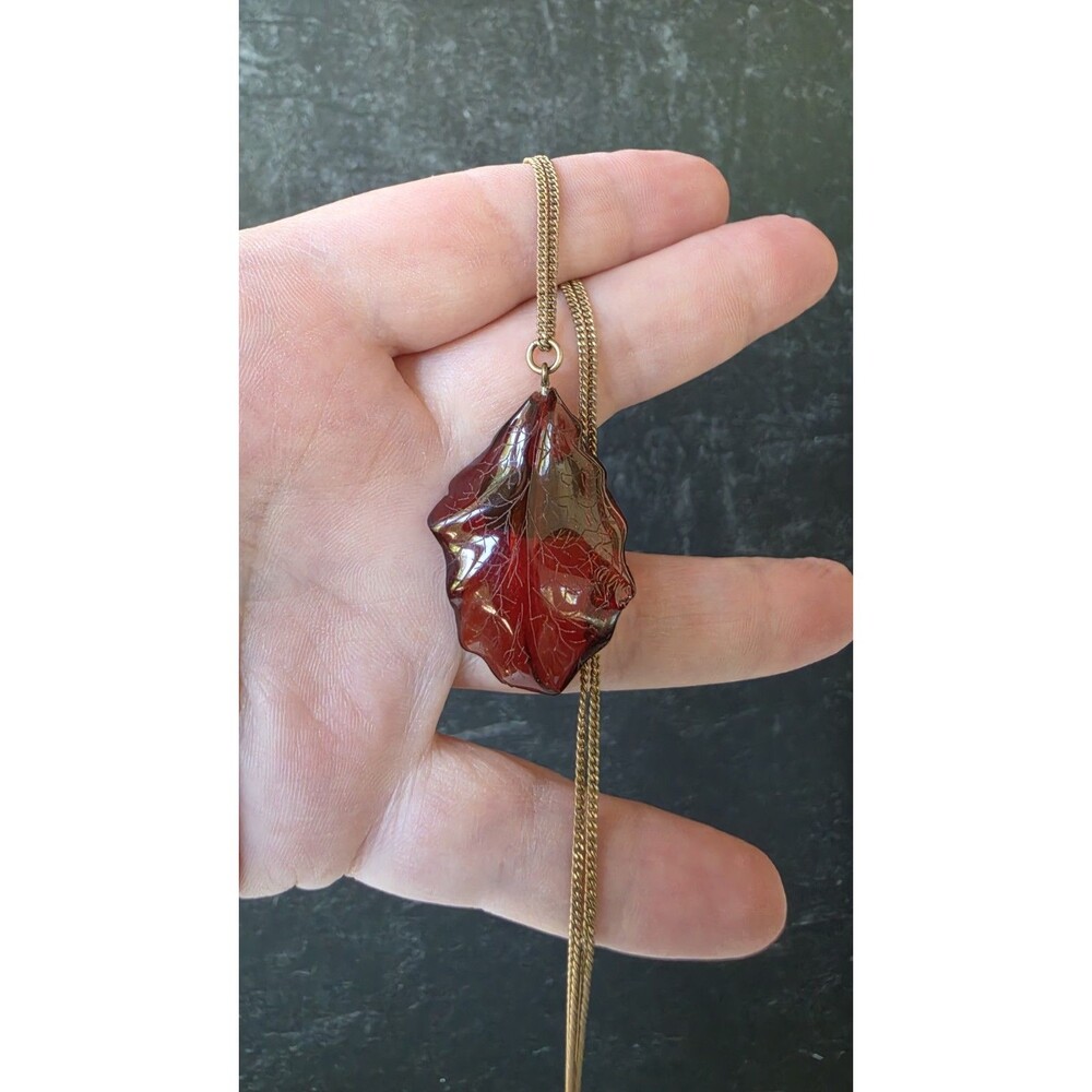 12K Gold Filled Resin Leaf Shaped Pendant Necklace Vintage READ Description
